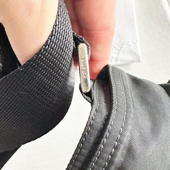 Vintage PRADA Vela Flat Messenger Bag Black Nylon - Great Condition - Picture 10 of 12